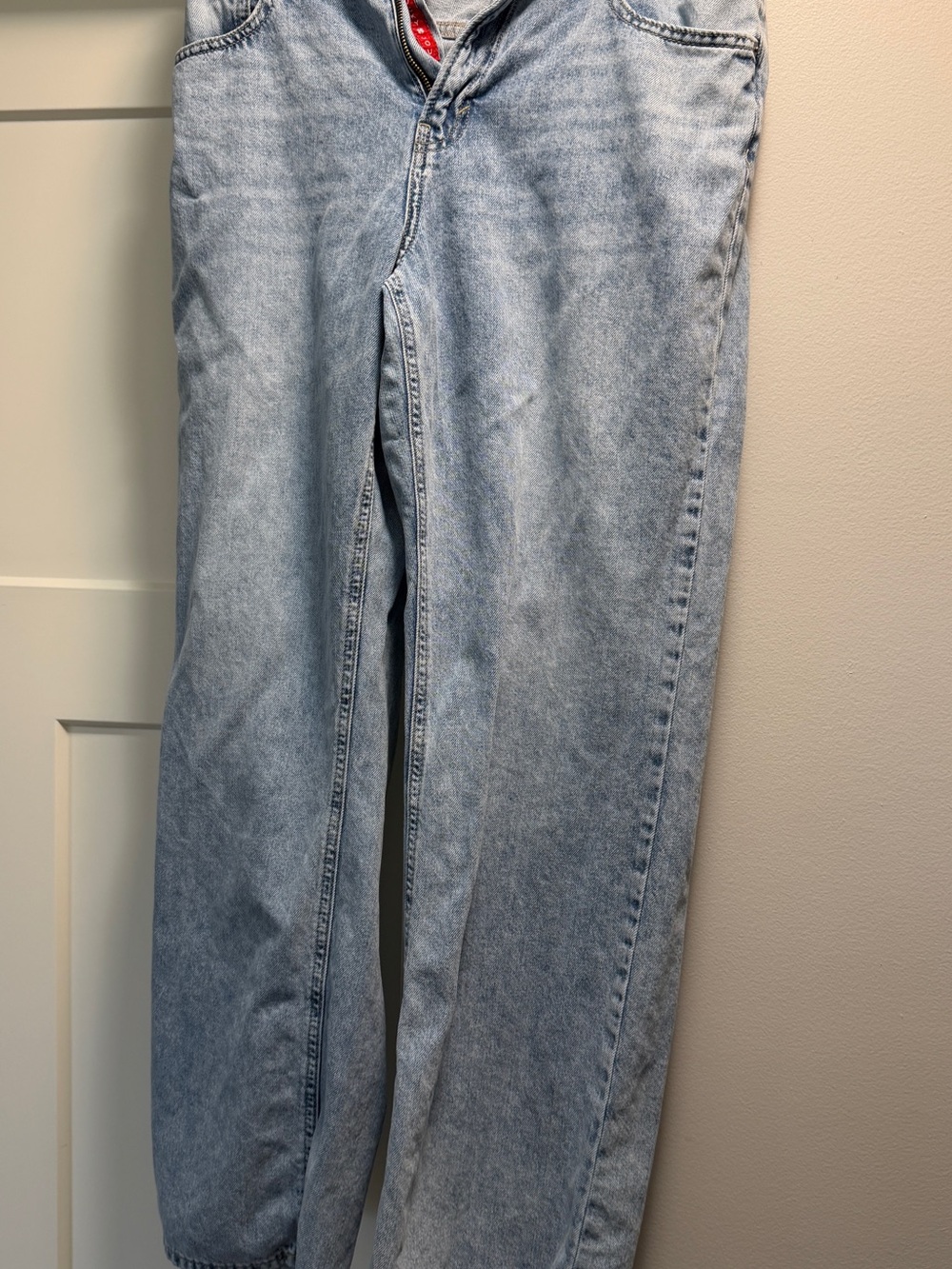 Lucky Light Wash Men’s Straight Leg Jeans